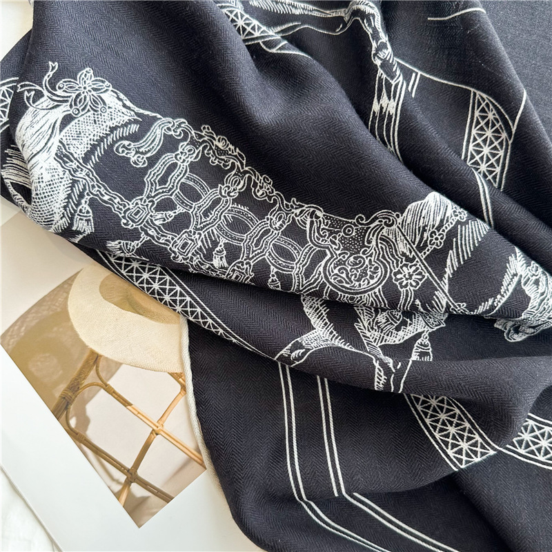 Black Horse Wool Silk Blend Sc - đánh giá và giá Accessories Brand For Women