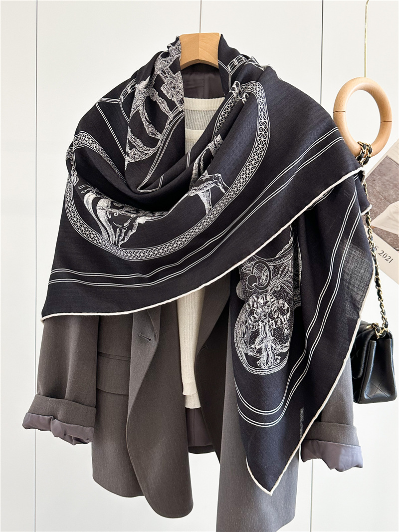 Black Horse Wool Silk Blend Sc - đánh giá và giá Accessories Brand For Women