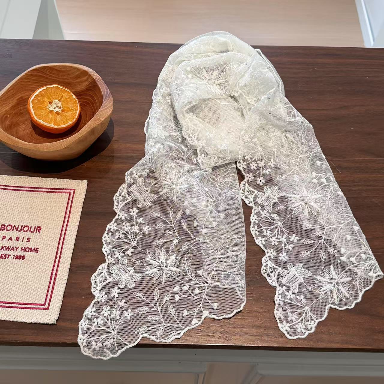 Elegant Pearl Lace Long Scarf  - đánh giá và giá Women'S Korean Accessories